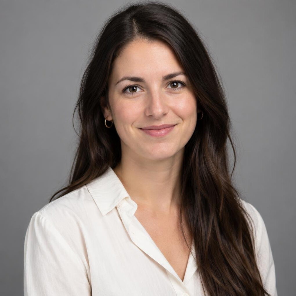Studio portrait of a Swiss woman data journalist